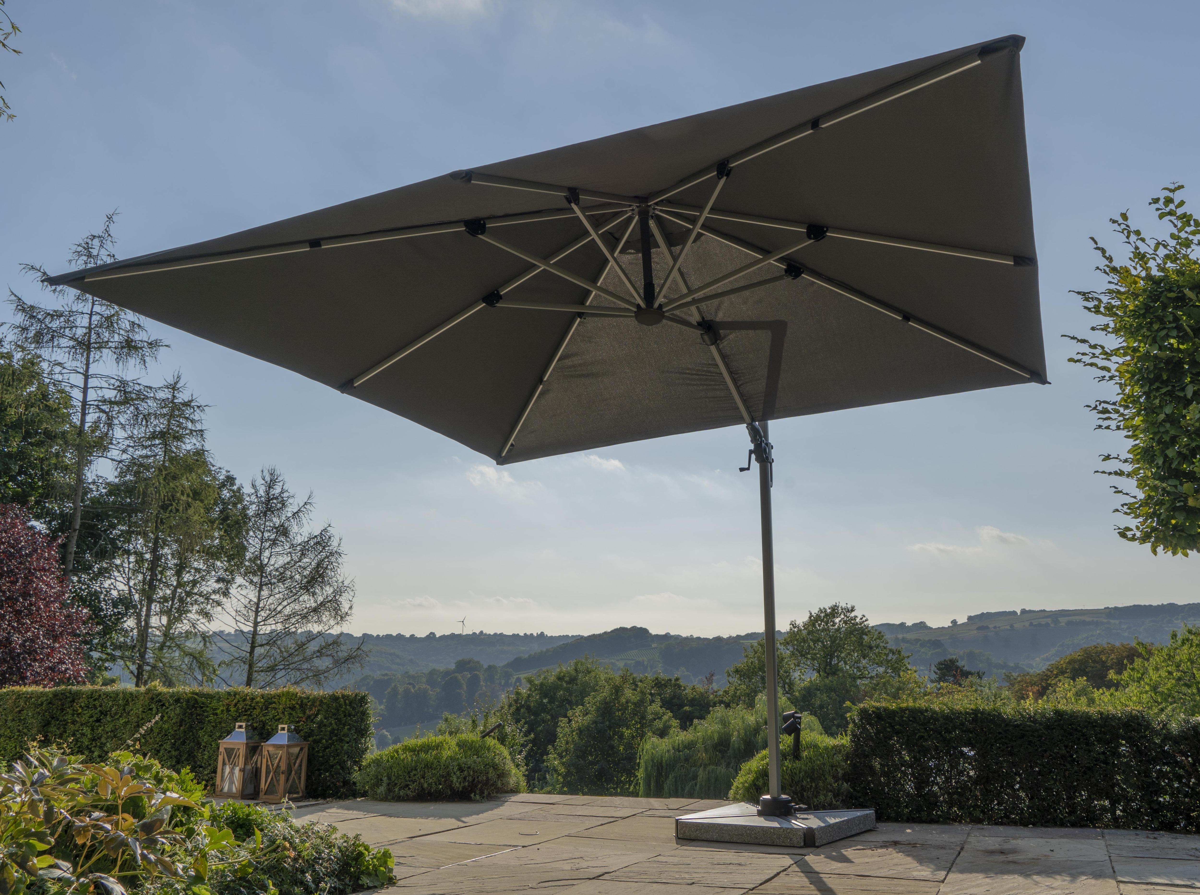 Truro cantilever parasol